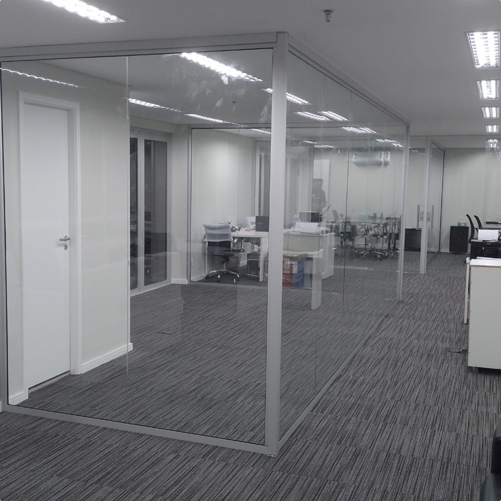 Conceito Vidros & Projetos - Divisória de Vidro para Empresa