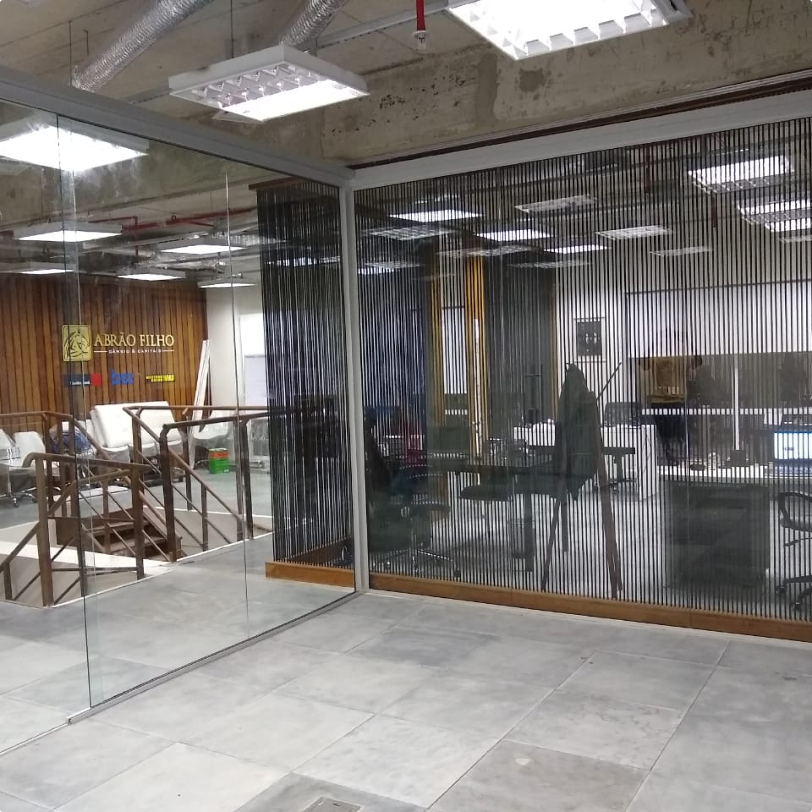 Conceito Vidros & Projetos - Divisória de Vidro para Empresa