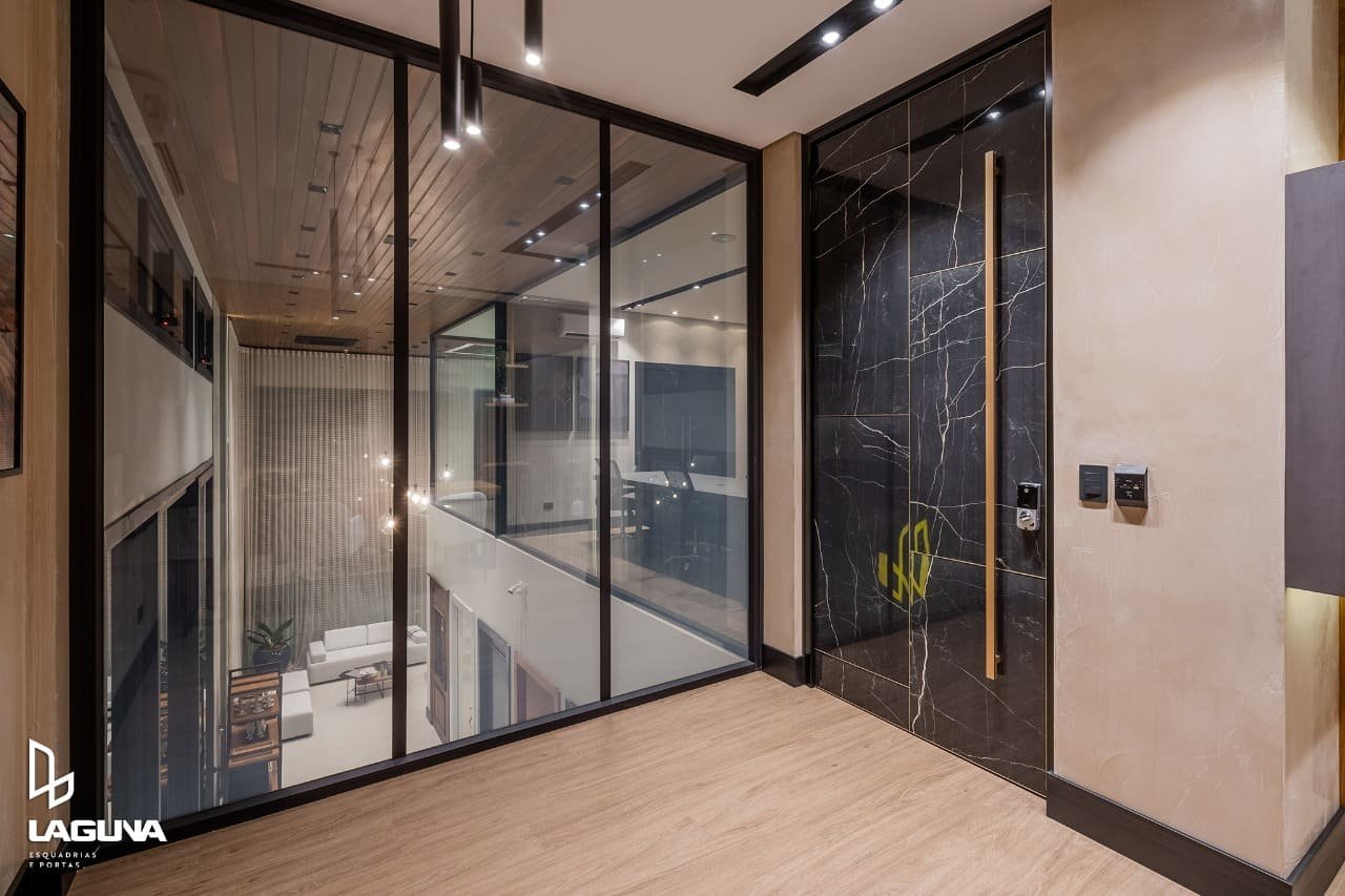 Conceito Vidros & Projetos - Divisória Privacy Glass