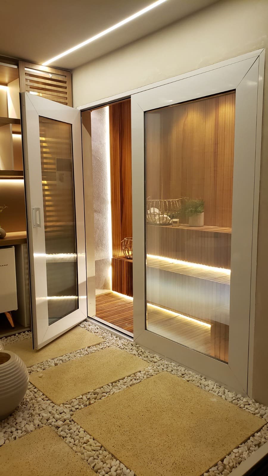 Conceito Vidros & Projetos - Divisória Privacy Glass